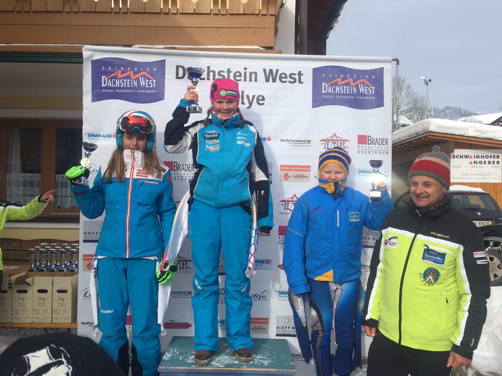 Siegerpodest Mädchen U 12, 1. Rang Yvonne Gadola, 2. Rang Theresa Putz, 3. Rang Marlene Koller